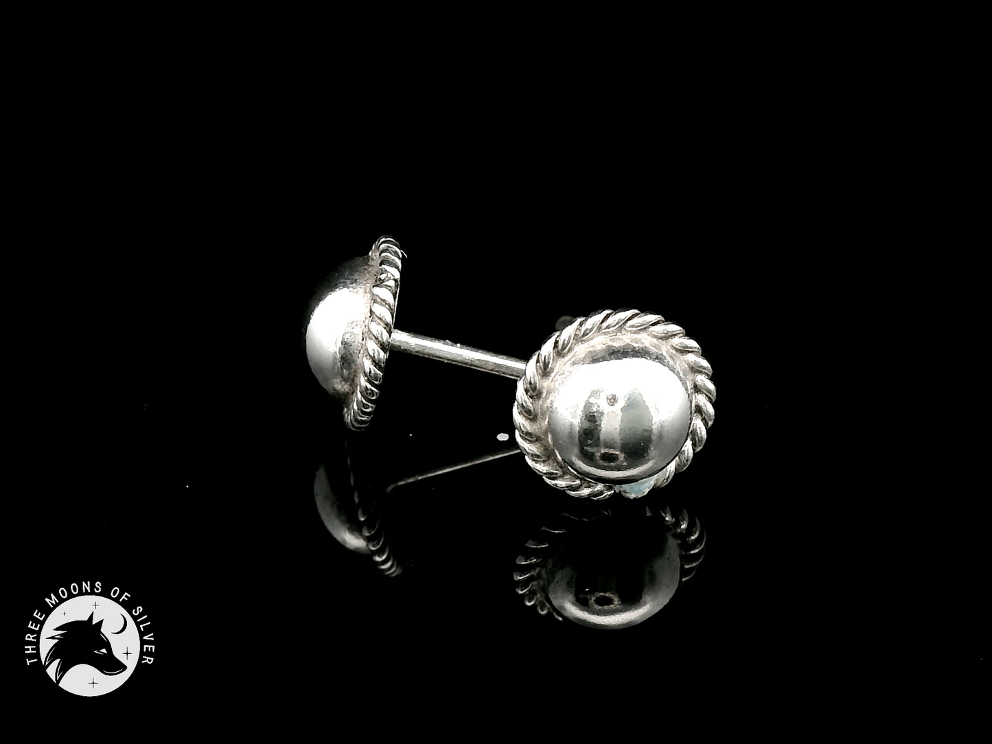 Exquisite Silver Studs with a Delicate Twisted Rope Design 14mm