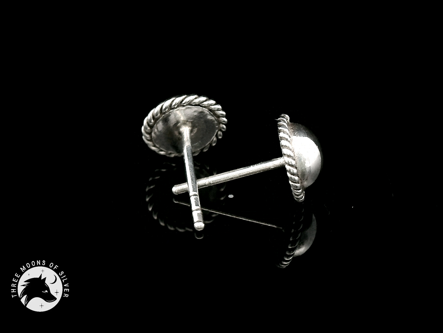 Exquisite Silver Studs with a Delicate Twisted Rope Design 14mm