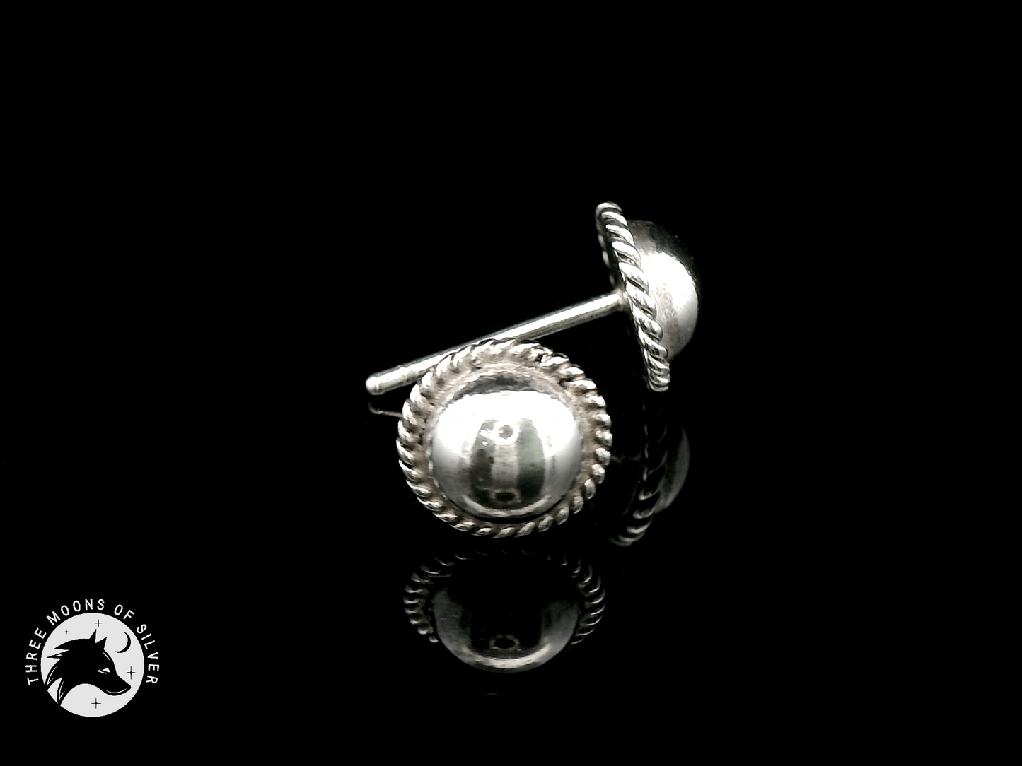 Exquisite Silver Studs with a Delicate Twisted Rope Design 14mm