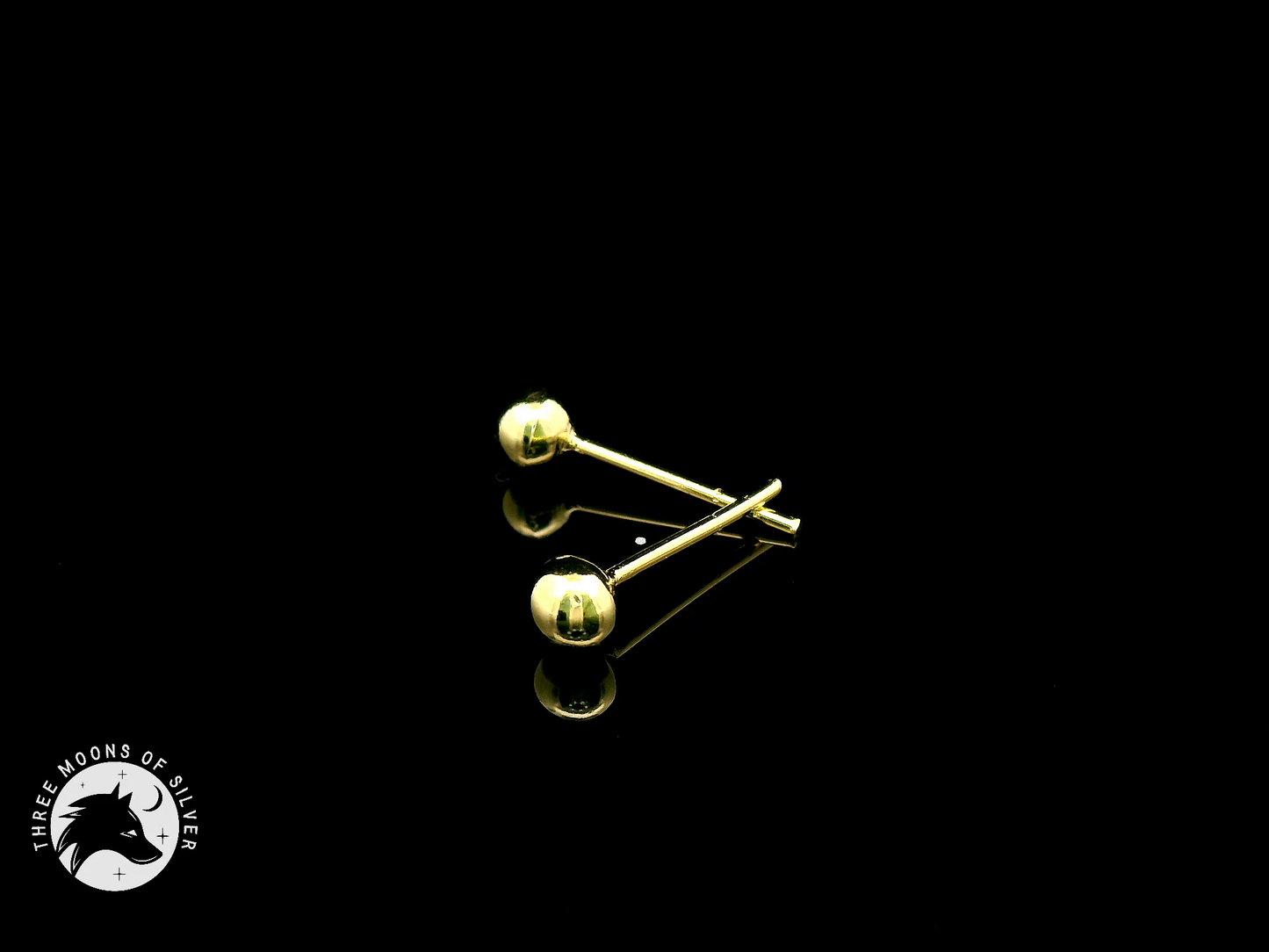 Minimalistic Elegant Stud Earrings 14mm