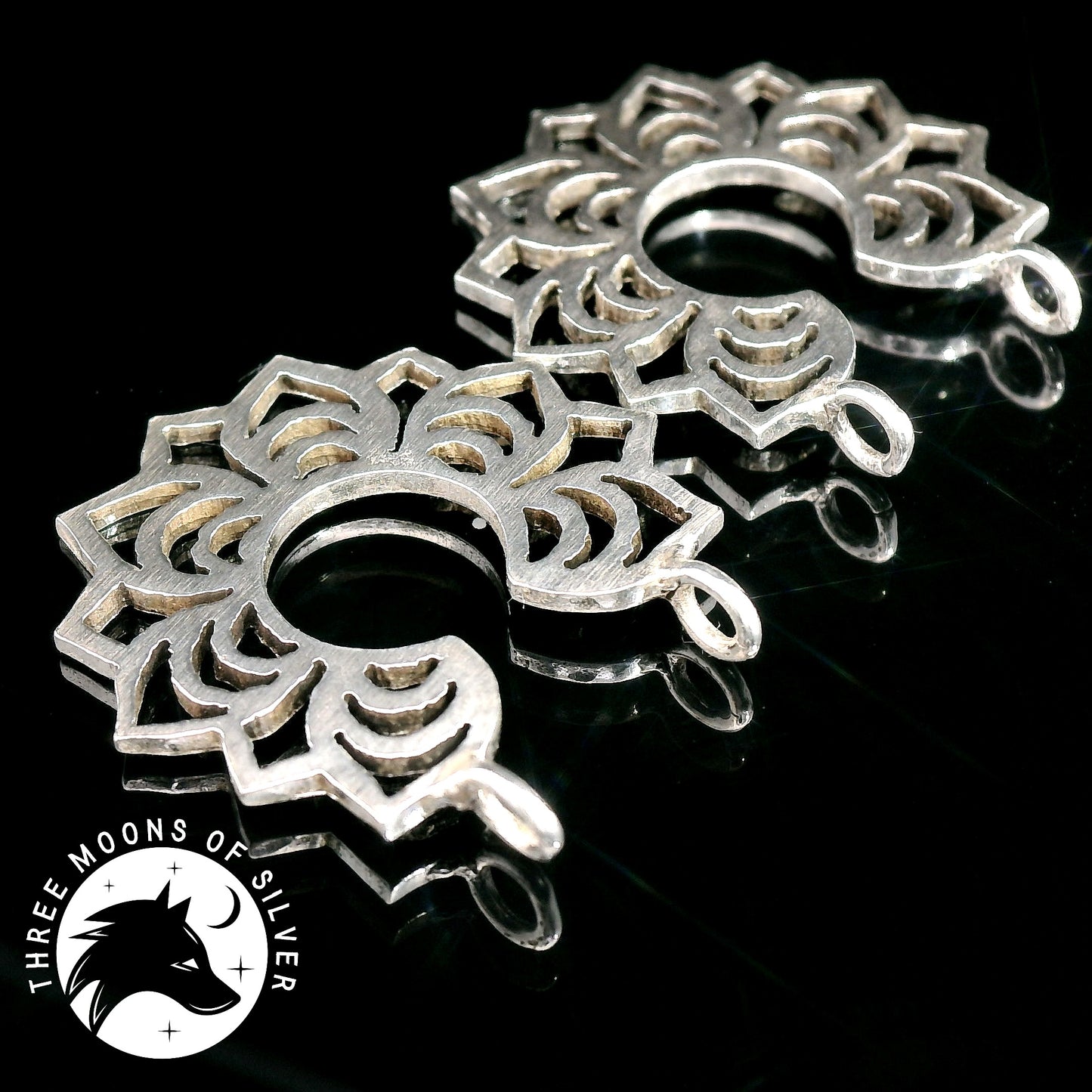 Minimalistic Silver Hoop Earrings 16mm