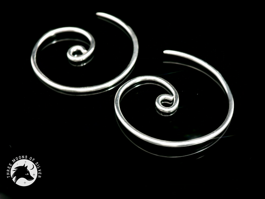 Elegant Spiral Hoop Earrings 22mm
