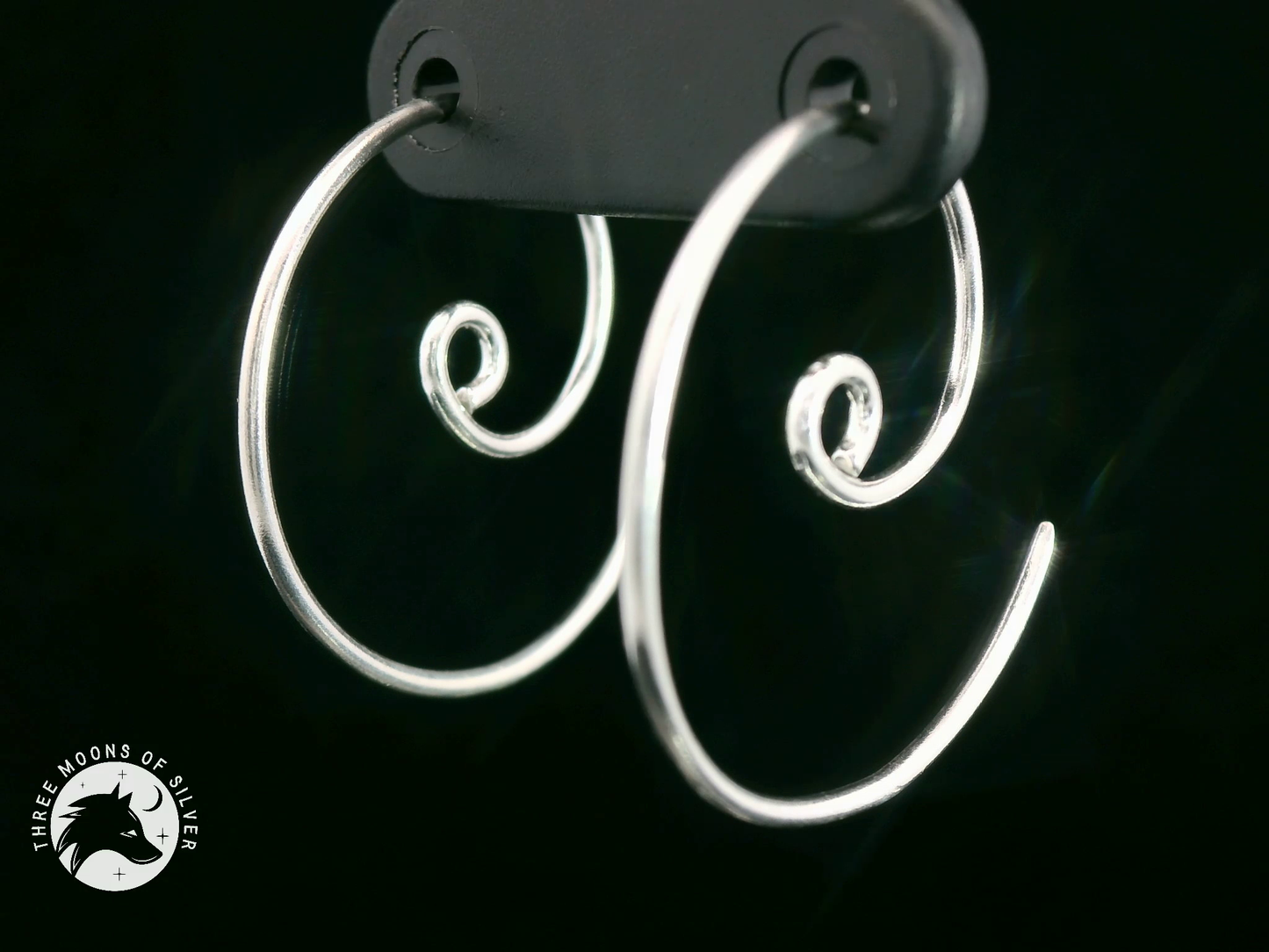Elegant Spiral Hoop Earrings 22mm