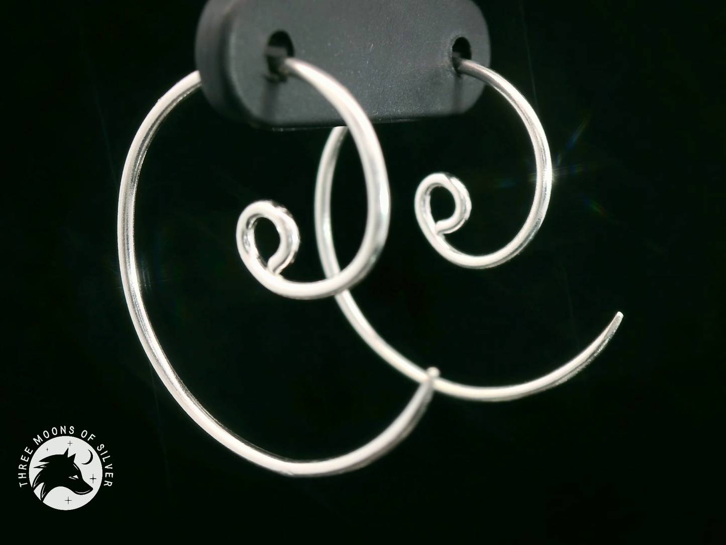 Elegant Spiral Hoop Earrings 22mm