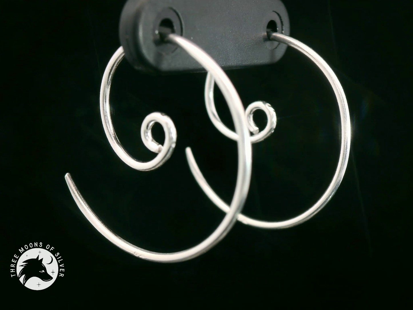 Elegant Spiral Hoop Earrings 22mm