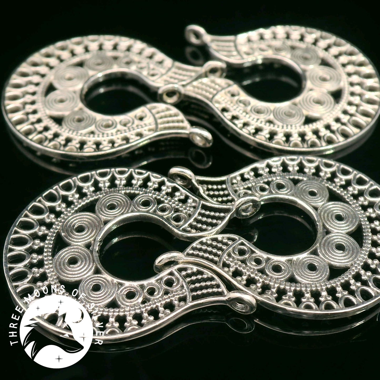 Exquisite Silver Hoop Earrings 25mm