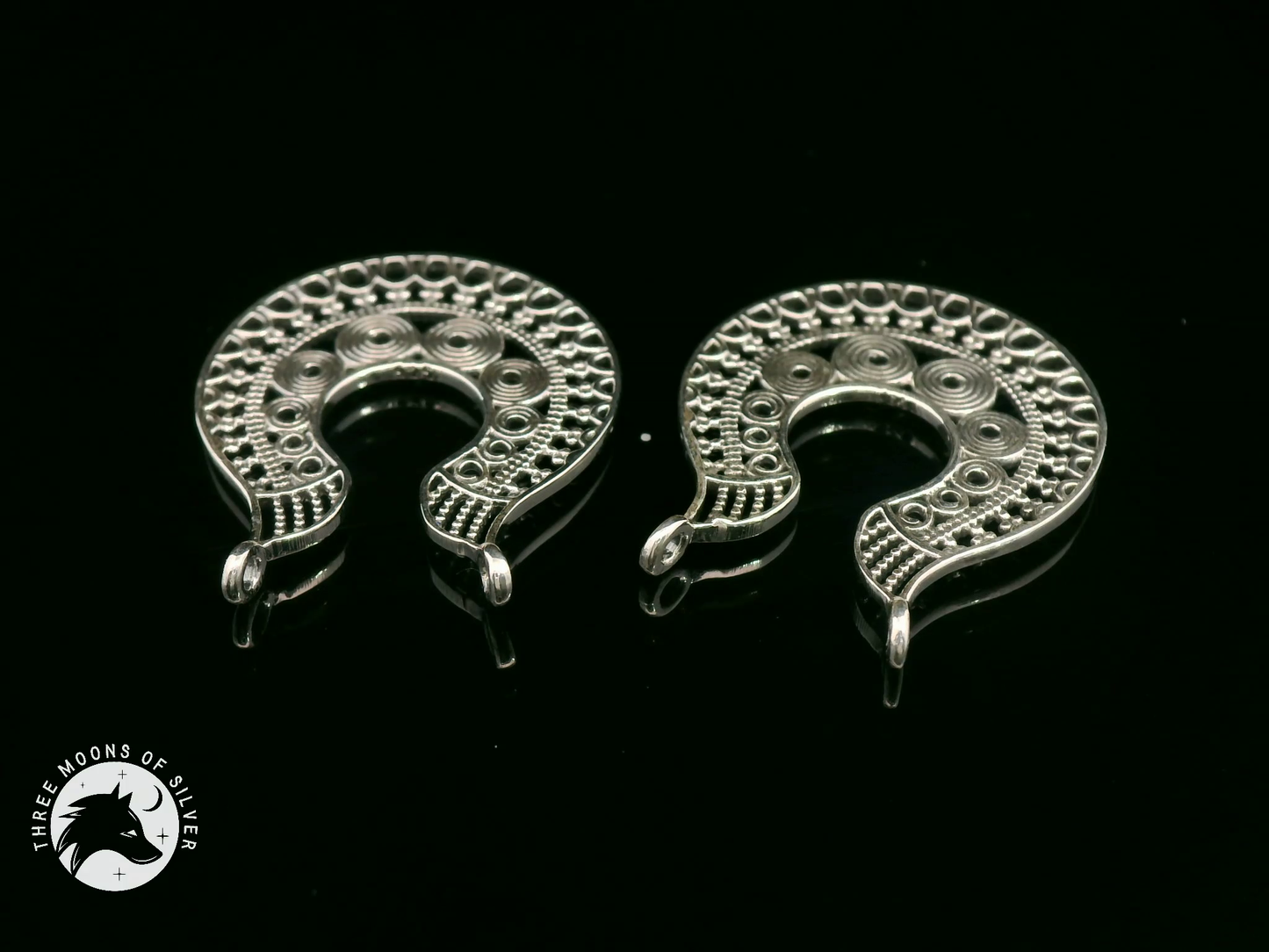 Exquisite Silver Hoop Earrings 25mm