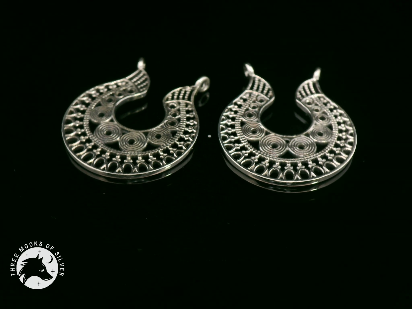 Exquisite Silver Hoop Earrings 25mm