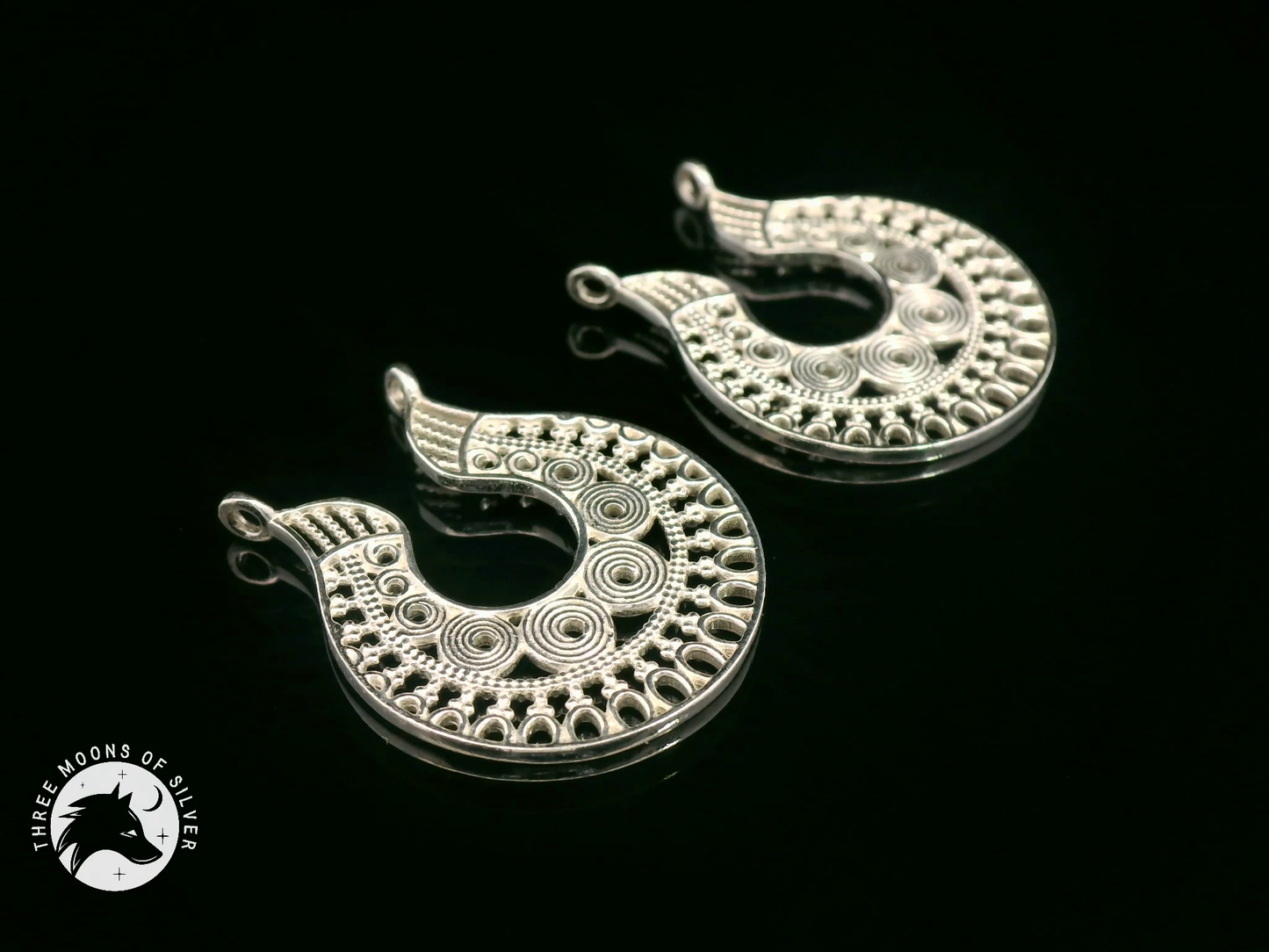 Exquisite Silver Hoop Earrings 25mm