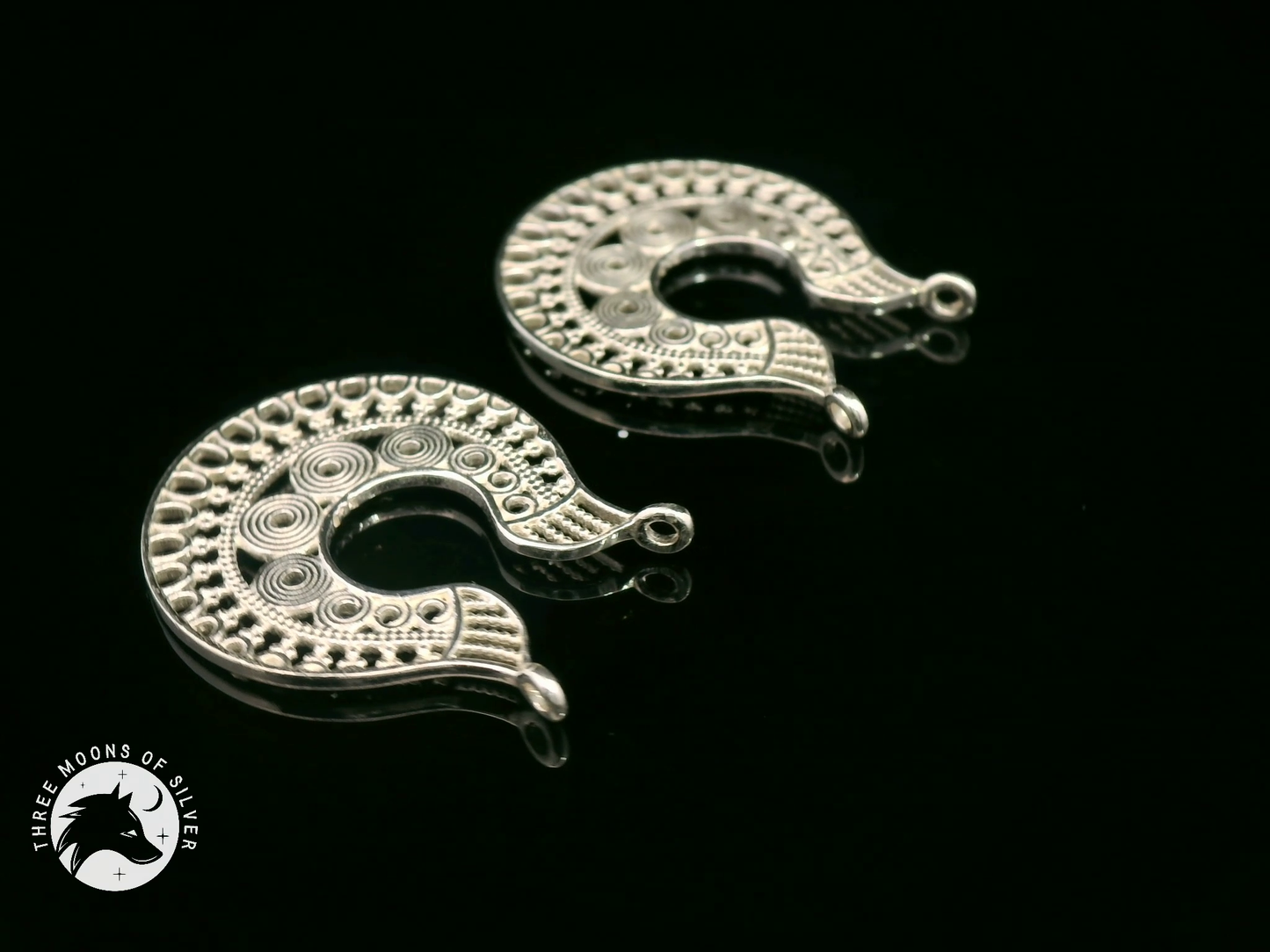 Exquisite Silver Hoop Earrings 25mm
