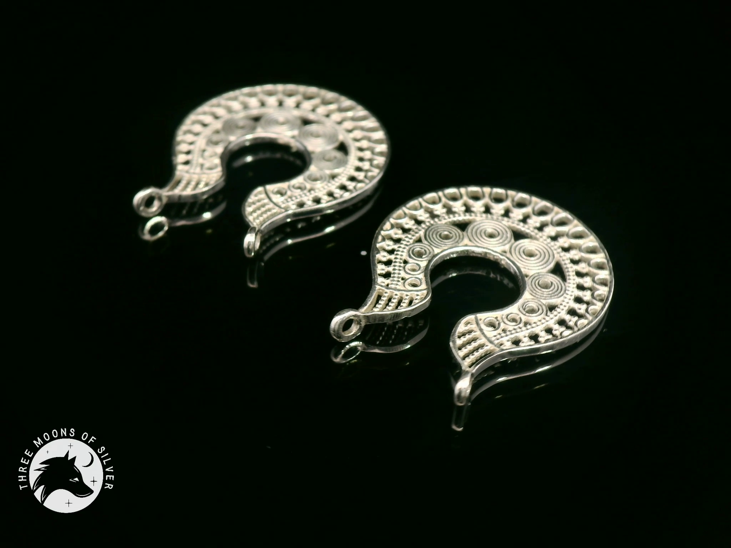 Exquisite Silver Hoop Earrings 25mm
