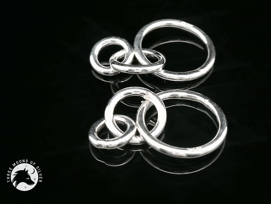 Elegant Silver Dangle Earrings 22mm