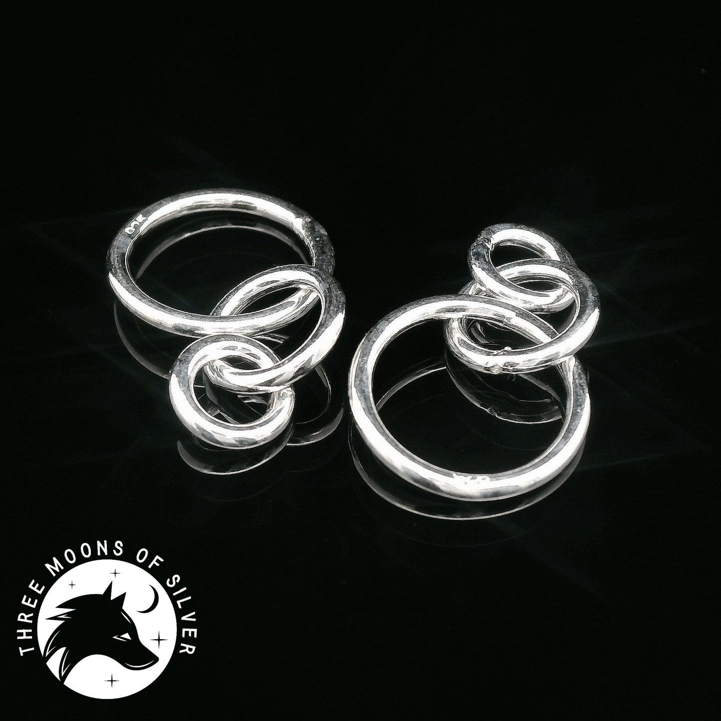 Elegant Silver Dangle Earrings 22mm
