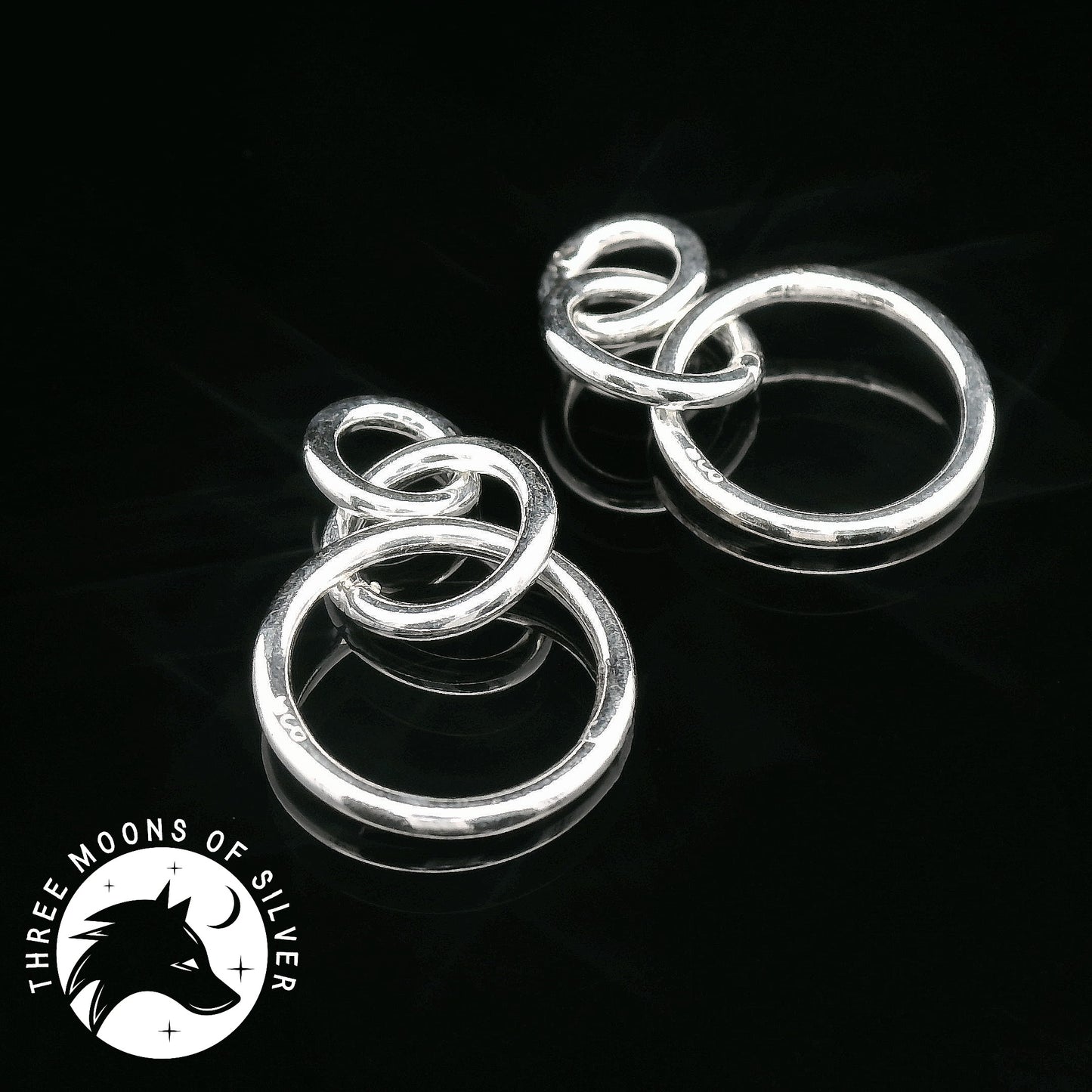 Elegant Silver Dangle Earrings 22mm