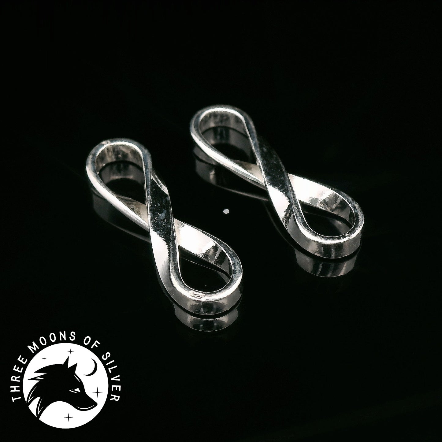 Elegant Silver Infinity Symbol Drop Earrings 19mm