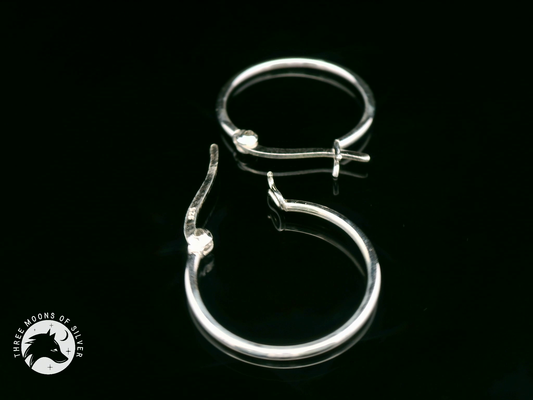Elegant Silver Hoop Earrings 20mm