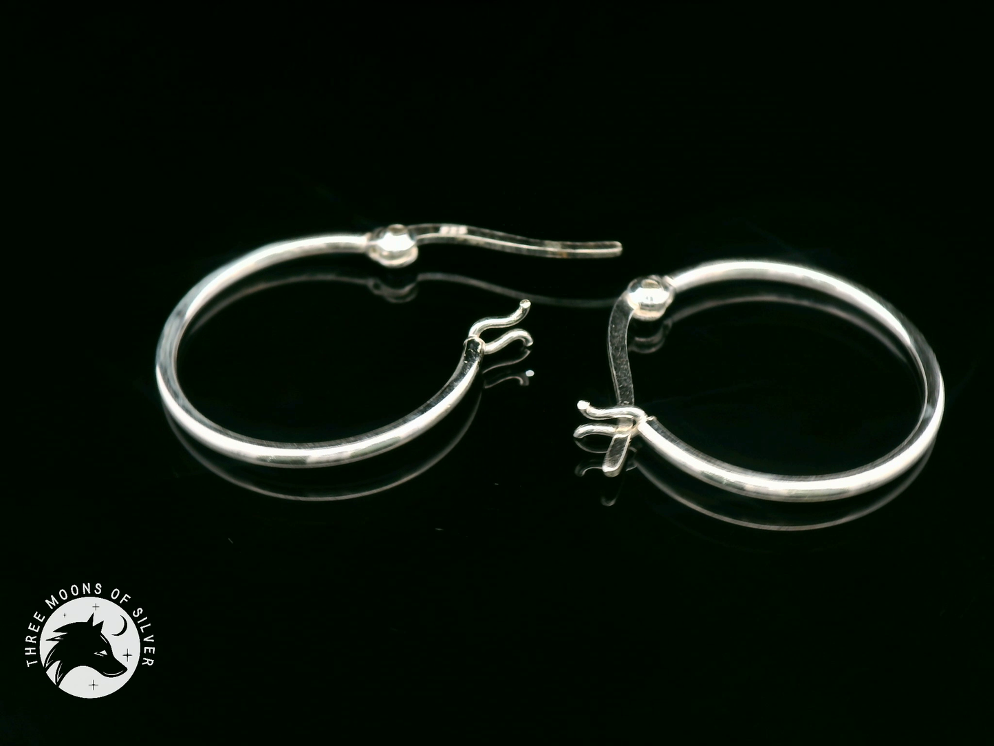 Elegant Silver Hoop Earrings 20mm