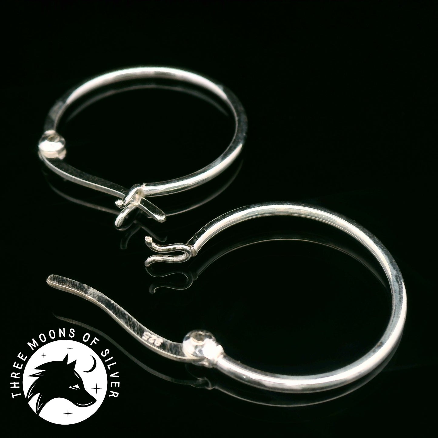 Elegant Silver Hoop Earrings 20mm