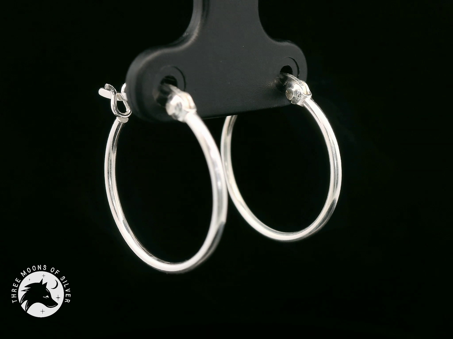 Elegant Silver Hoop Earrings 20mm