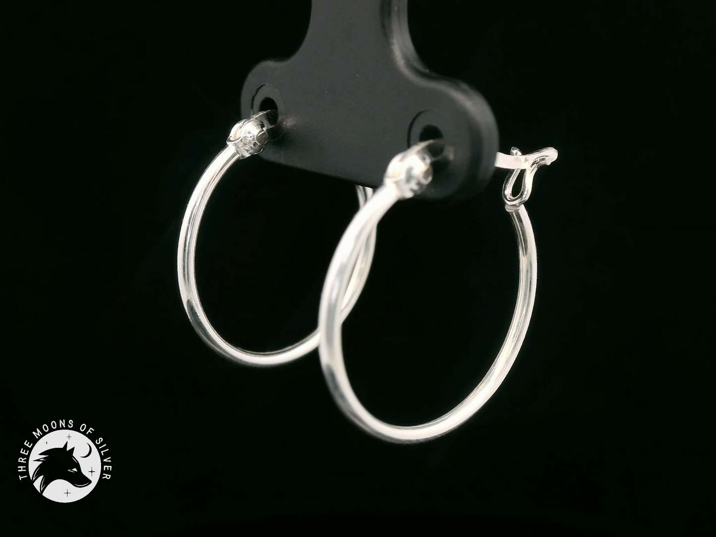 Elegant Silver Hoop Earrings 20mm