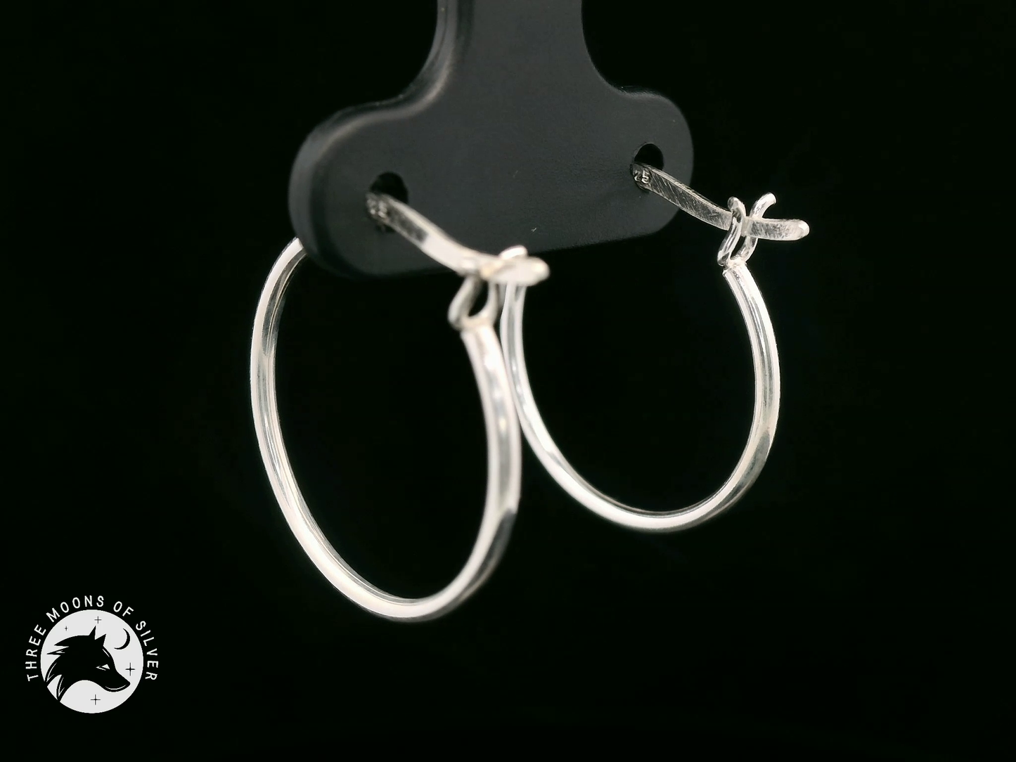 Elegant Silver Hoop Earrings 20mm