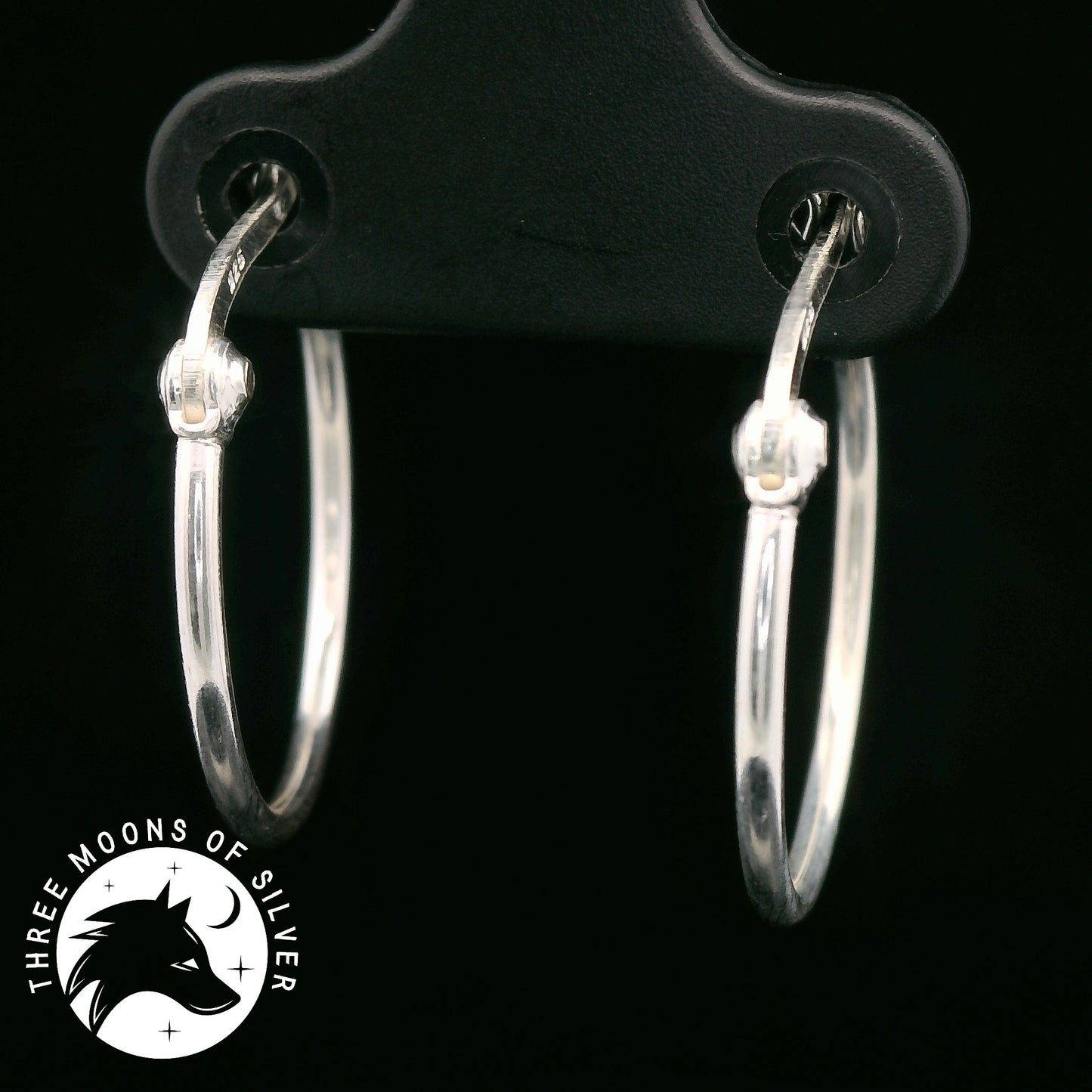 Elegant Silver Hoop Earrings 20mm