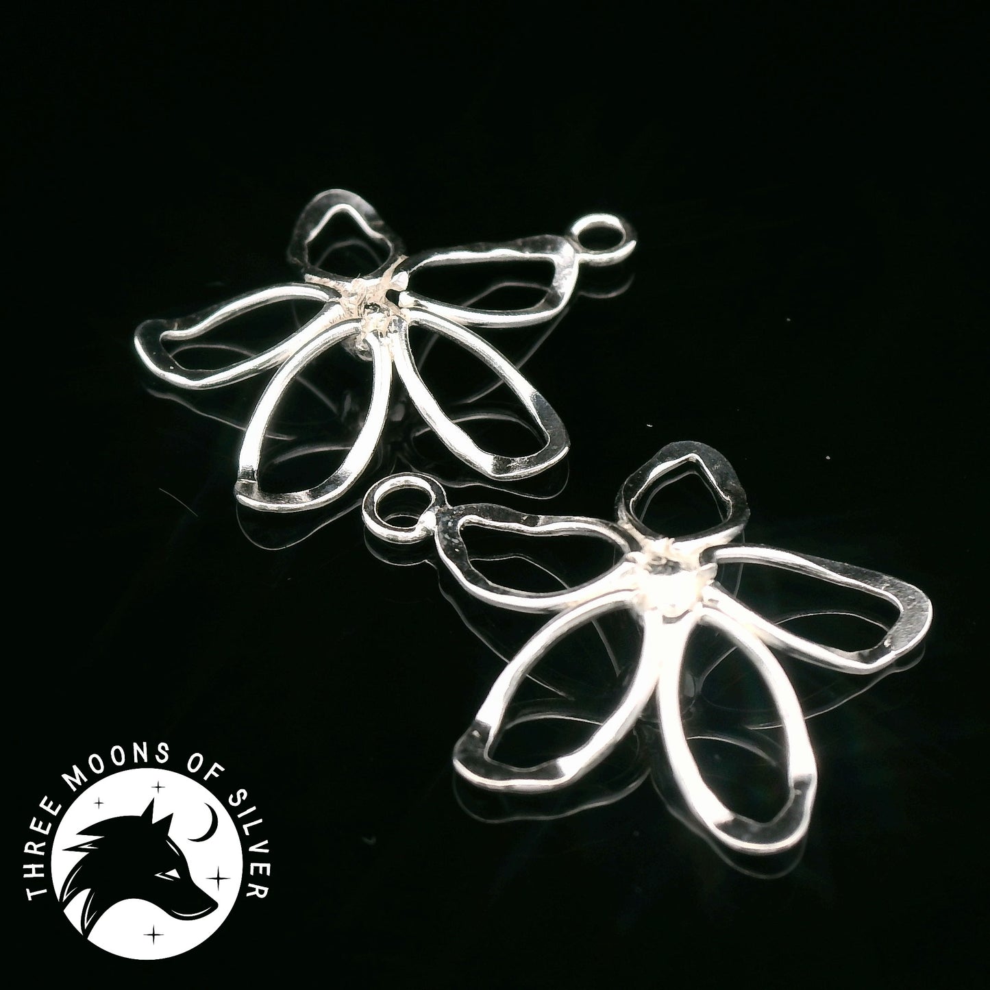 Elegant Silver Flower Drop Earrings 20mm
