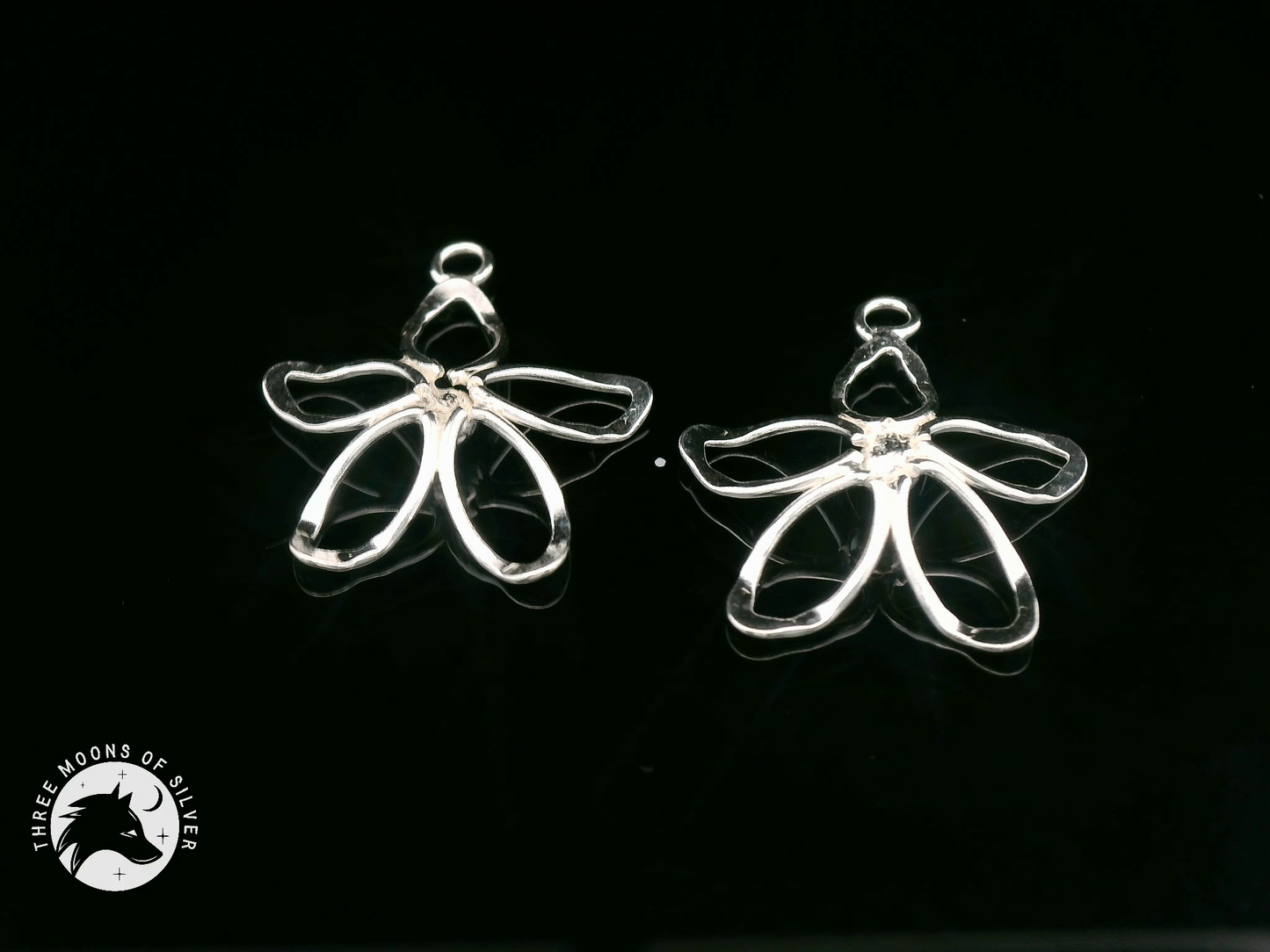 Elegant Silver Flower Drop Earrings 20mm