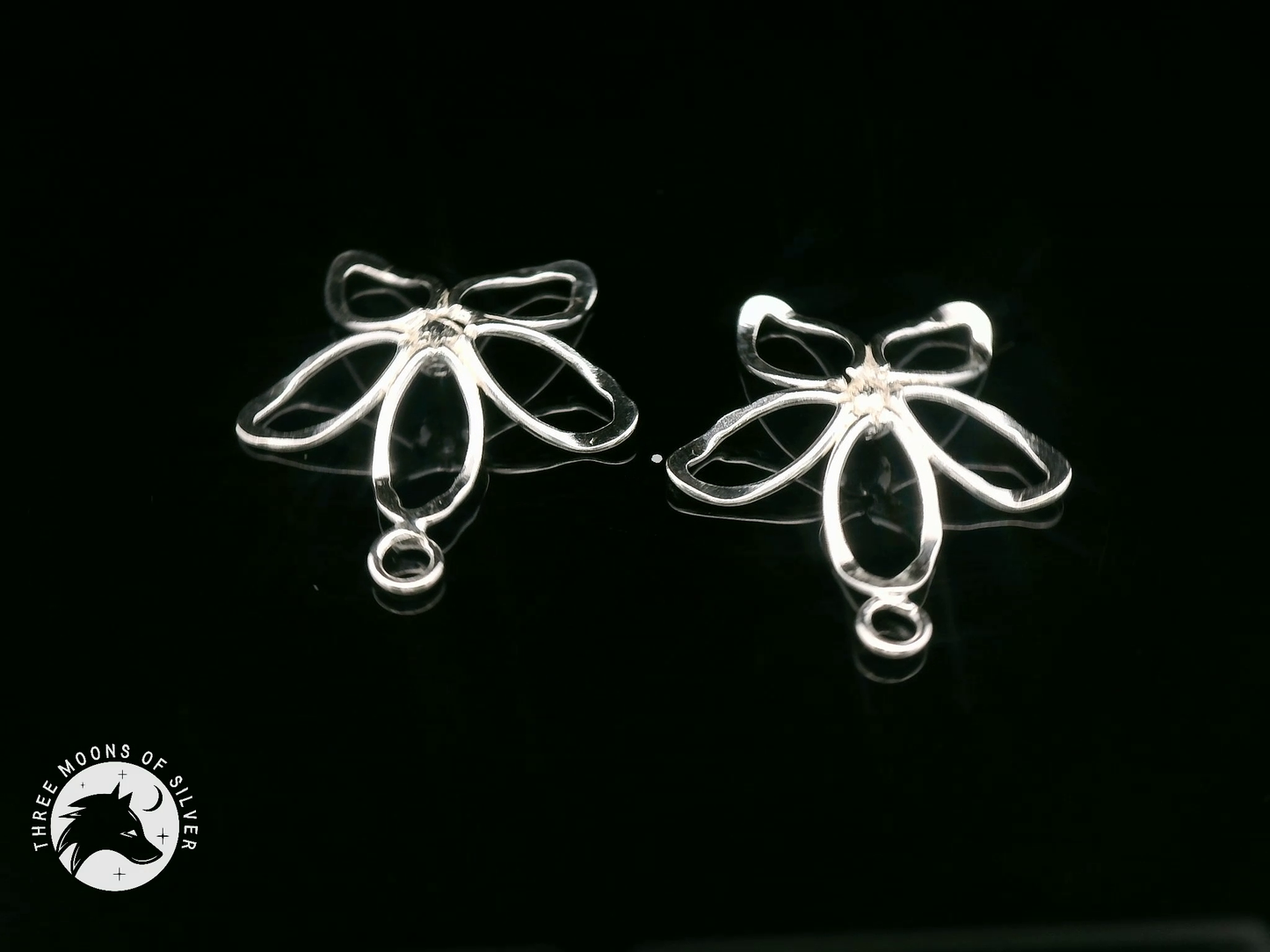 Elegant Silver Flower Drop Earrings 20mm