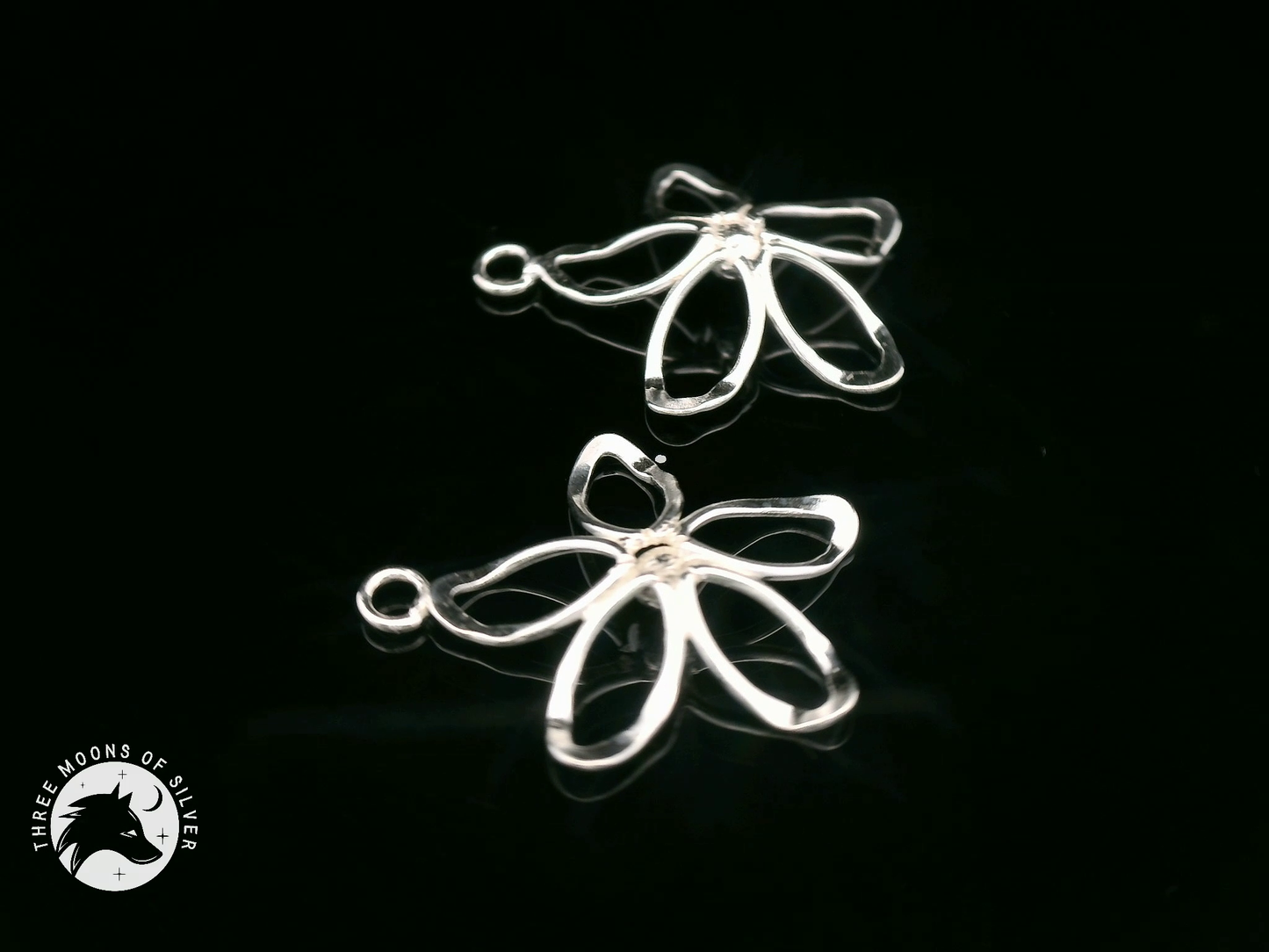 Elegant Silver Flower Drop Earrings 20mm
