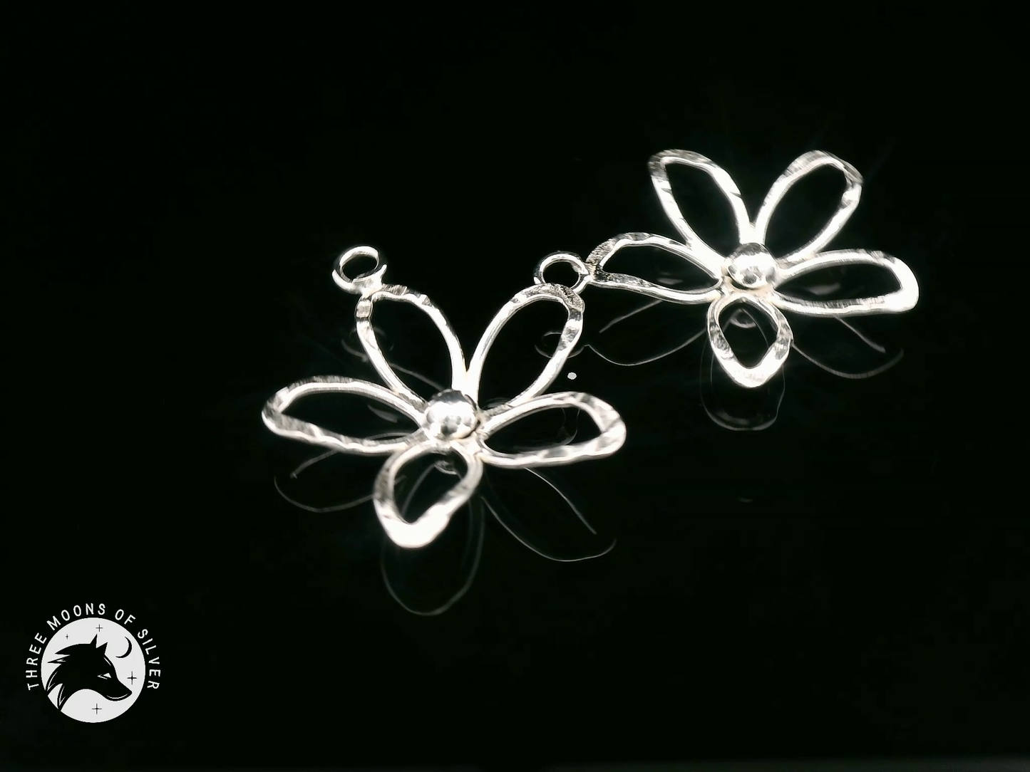 Elegant Silver Flower Drop Earrings 20mm