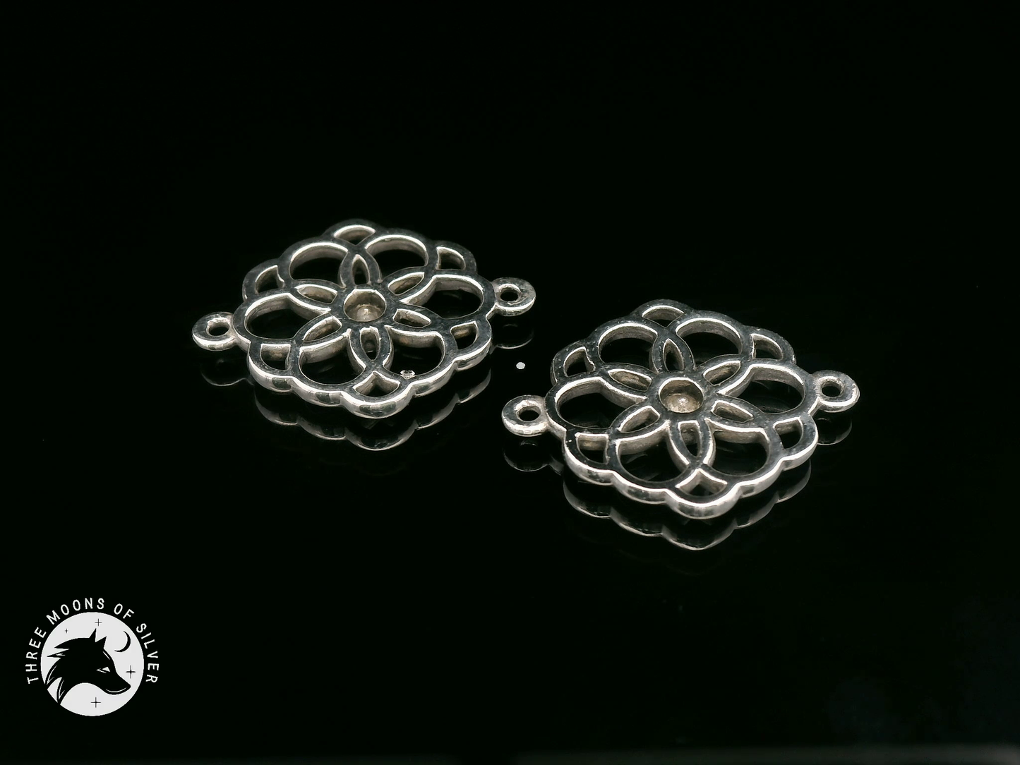 Elegant Silver Filigree Connectors 19mm