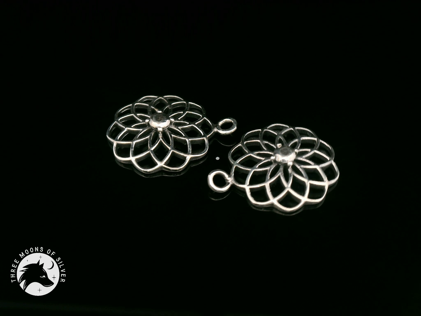 Elegant Silver Flower Drops Earrings 18mm