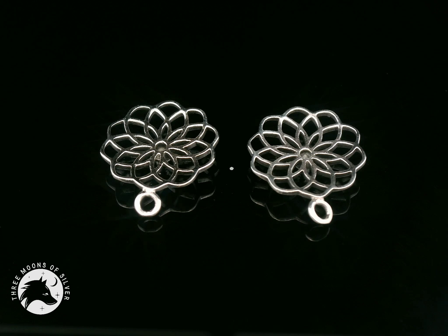 Elegant Silver Flower Drops Earrings 18mm