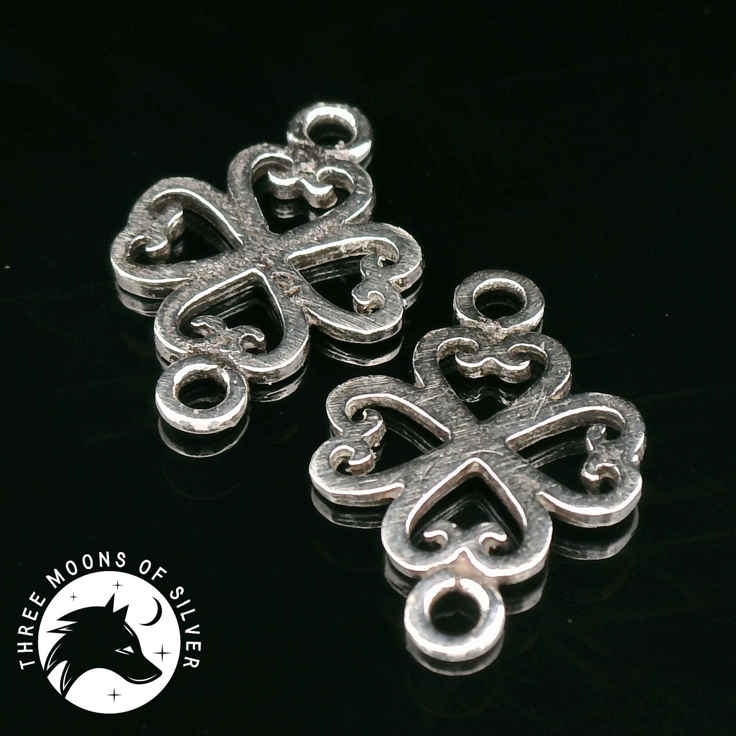Elegant Silver Connectors 16mm