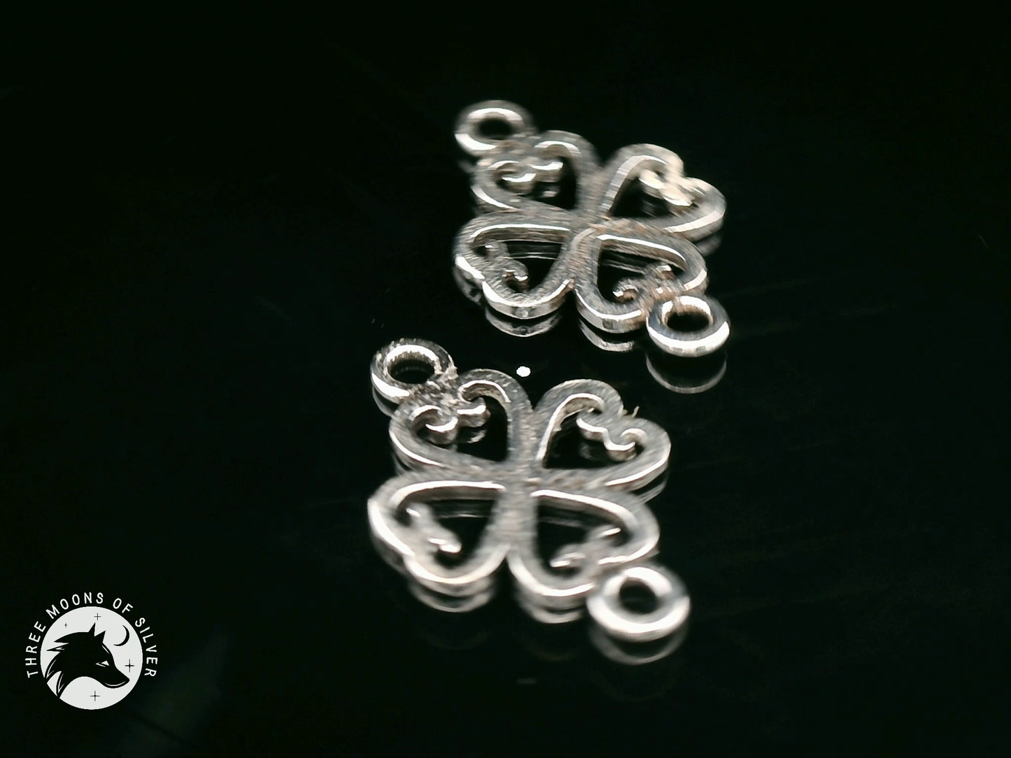 Elegant Silver Connectors 16mm