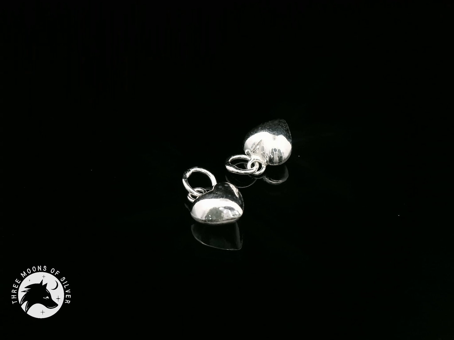 Elegant Heart-Shaped Charms 10mm
