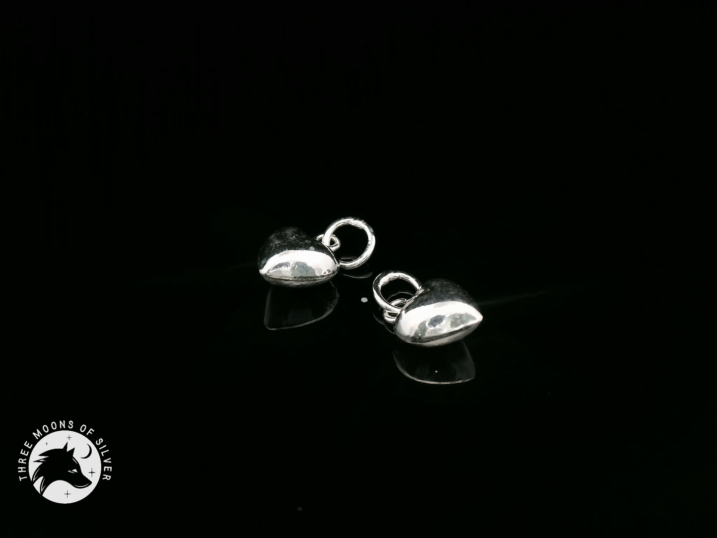 Elegant Heart-Shaped Charms 10mm