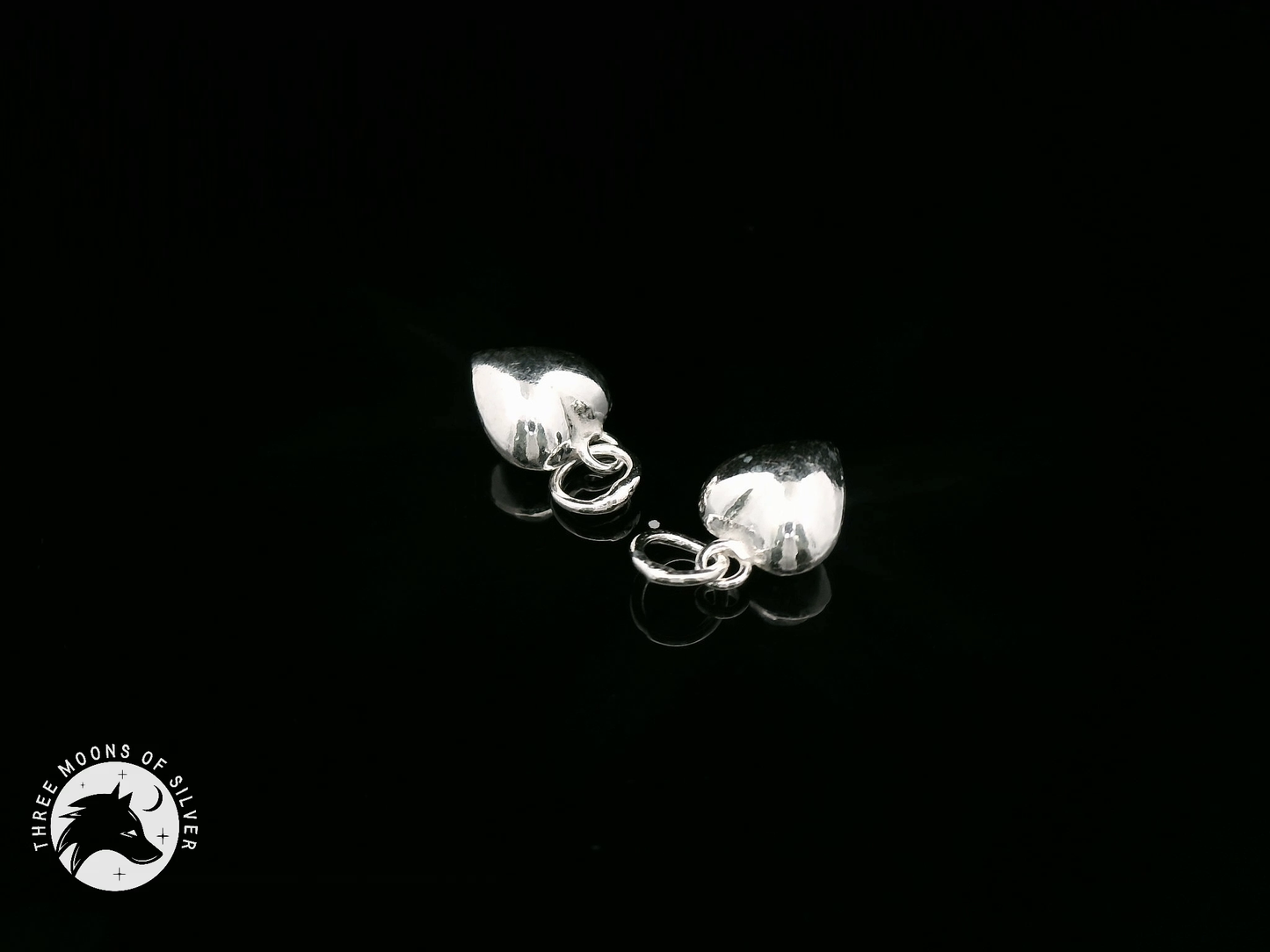 Elegant Heart-Shaped Charms 10mm