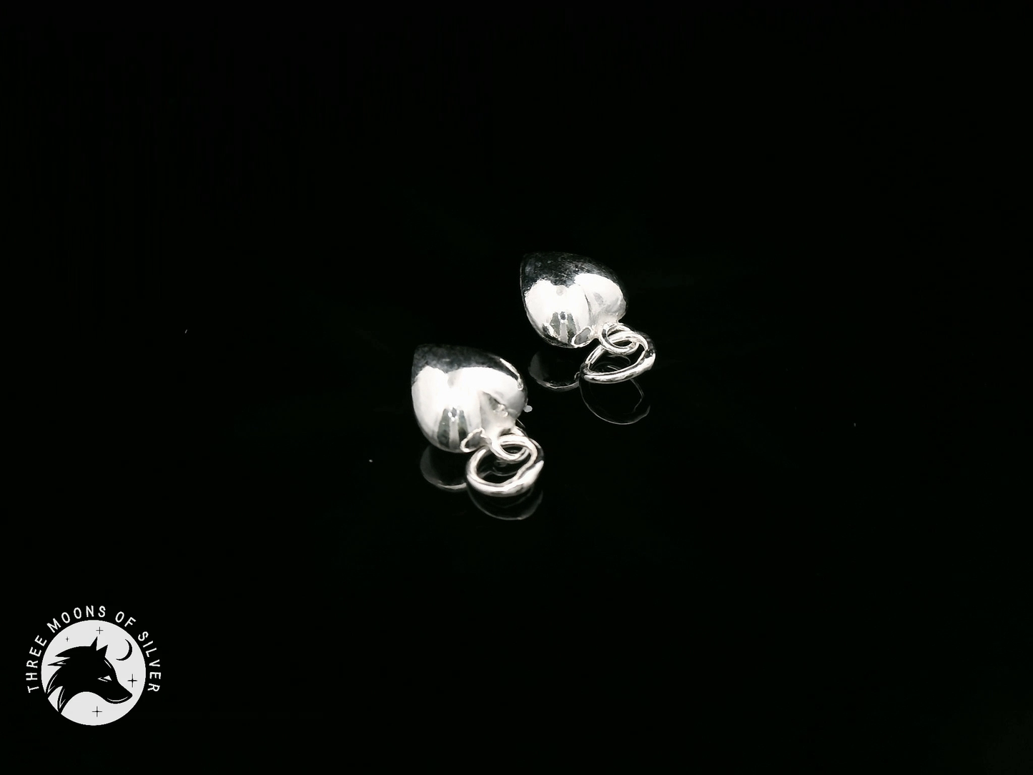 Elegant Heart-Shaped Charms 10mm