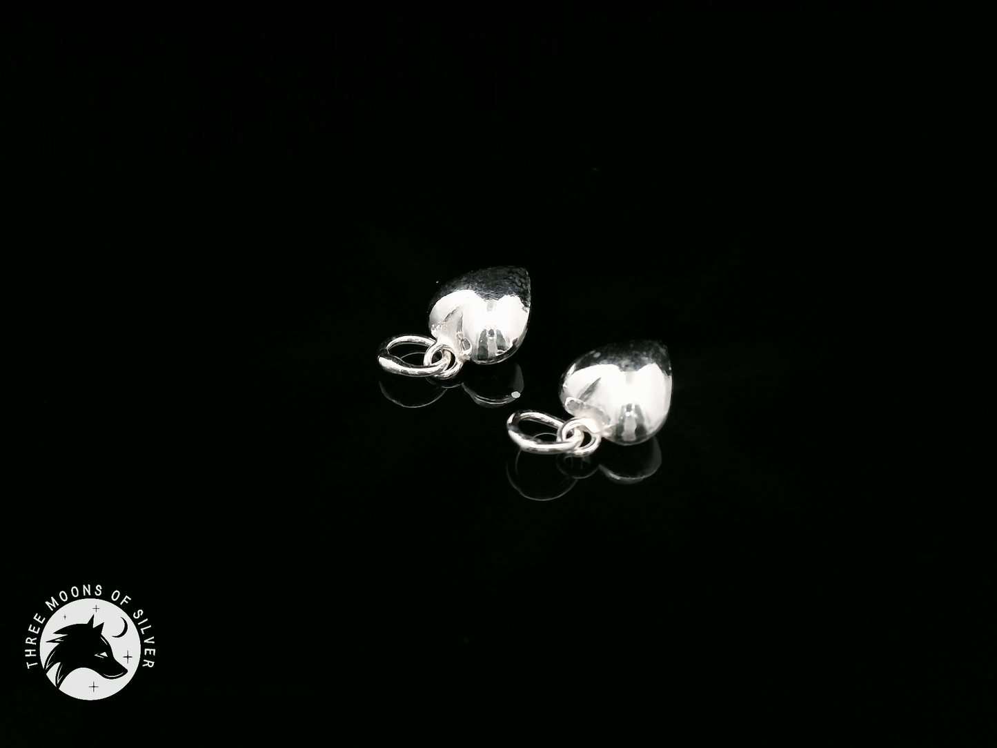 Elegant Heart-Shaped Charms 10mm