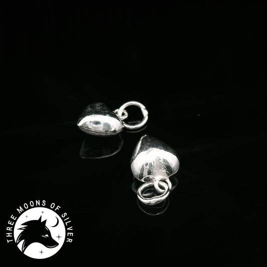 Elegant Heart-Shaped Charms 10mm