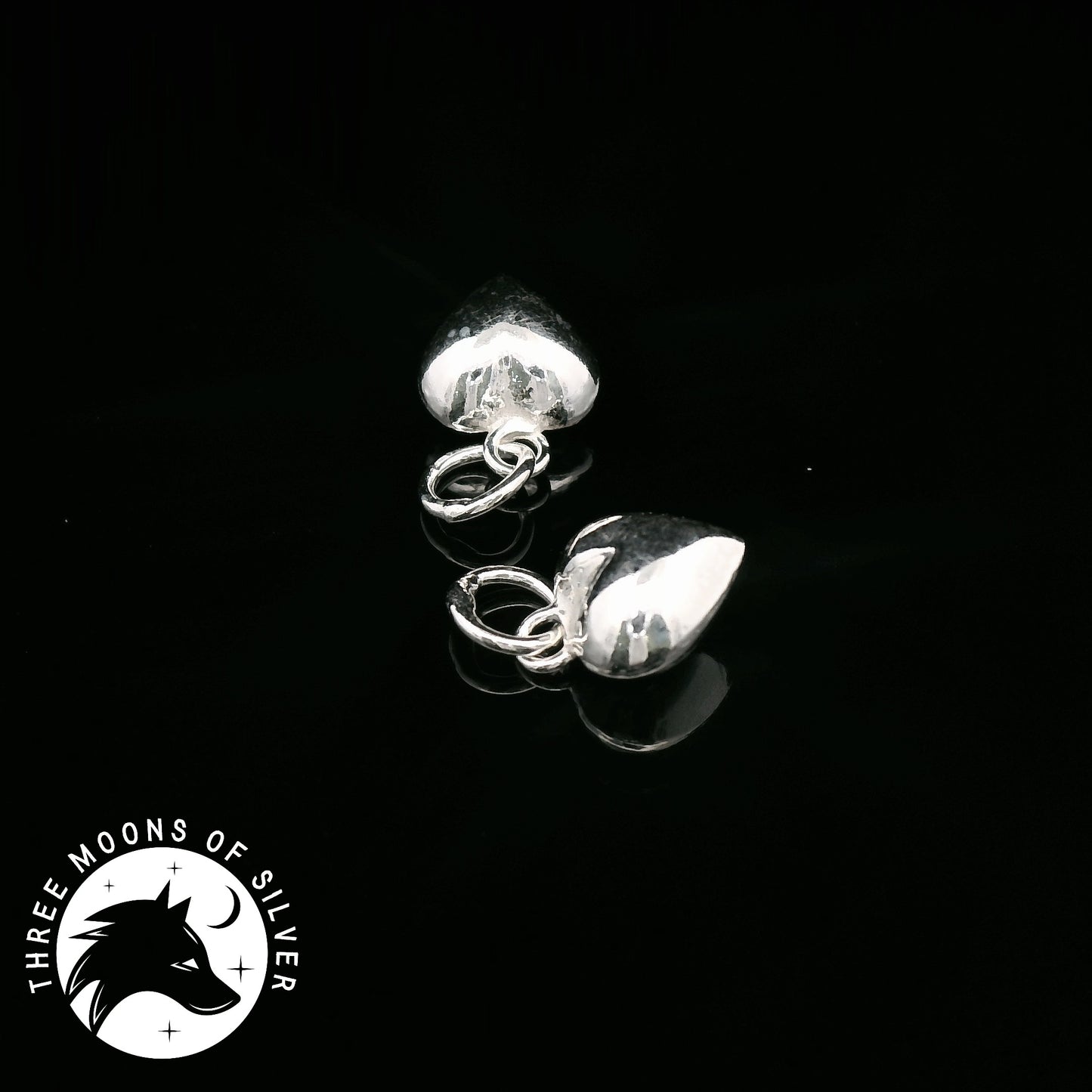 Elegant Heart-Shaped Charms 10mm