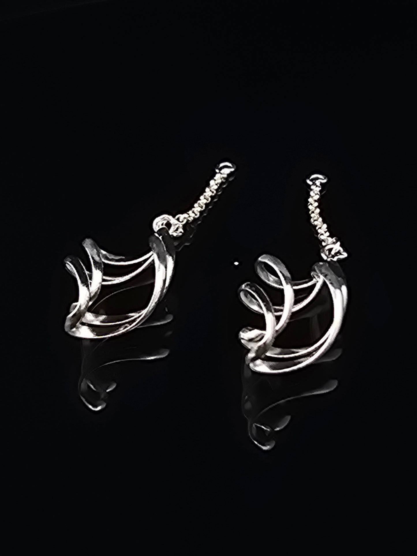 Elegant Chain Dangle with Spiral Ending 45mm