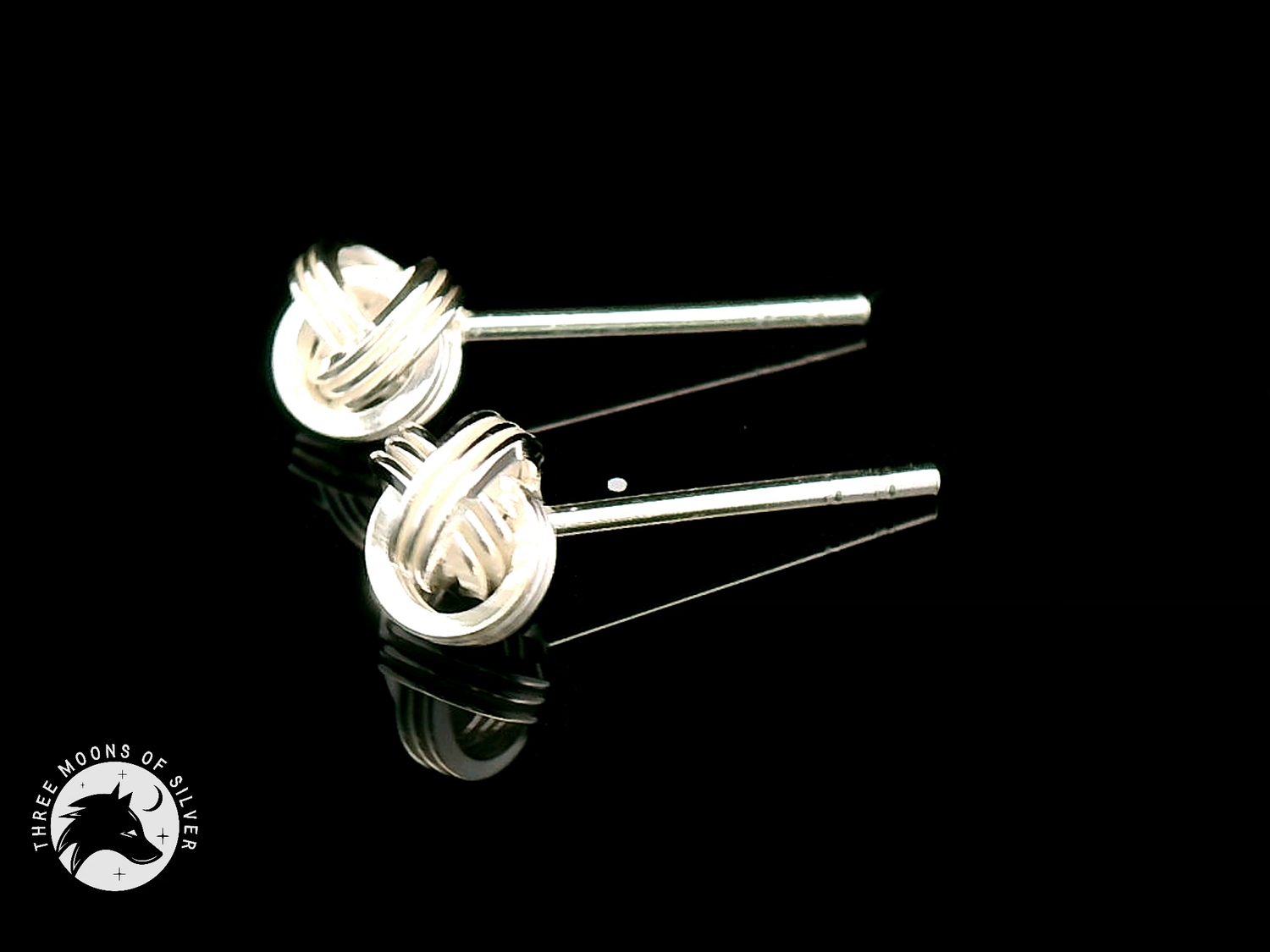 Modern Stud Earrings Collection