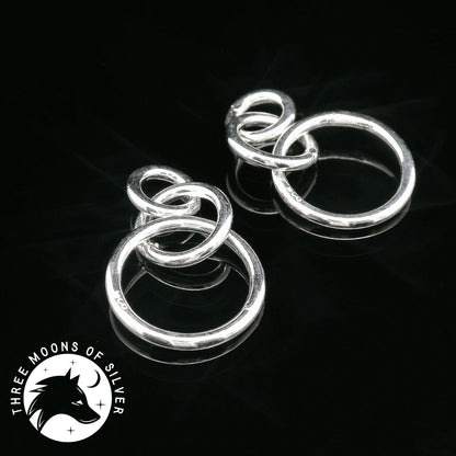 Elegant Silver Dangle Earrings 22mm