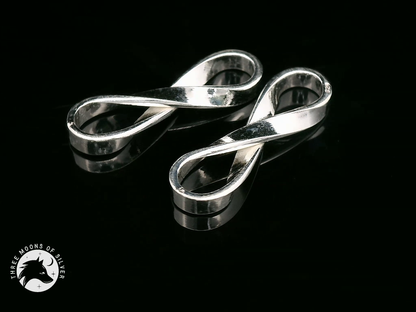 Elegant Silver Infinity Symbol Drop Earrings 19mm