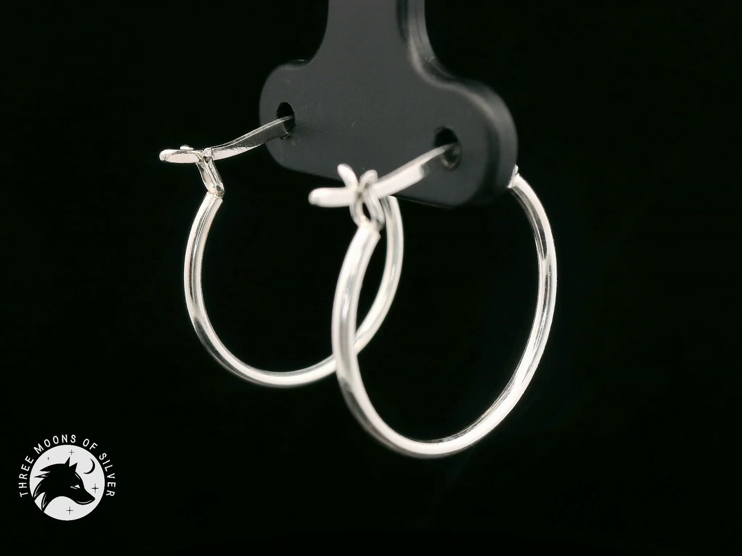 Elegant Silver Hoop Earrings 20mm