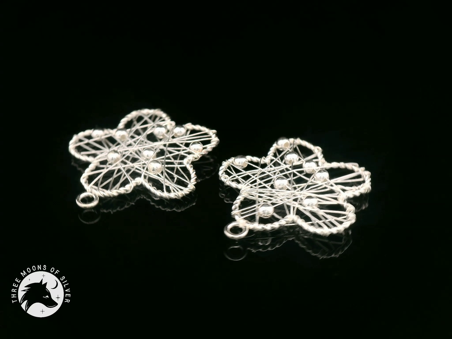 Elegant Flower Silver Drops Earrings 22mm
