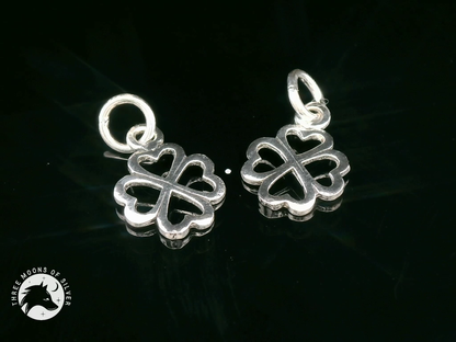 Elegant Four-Leaf Clover Pendants 14mm